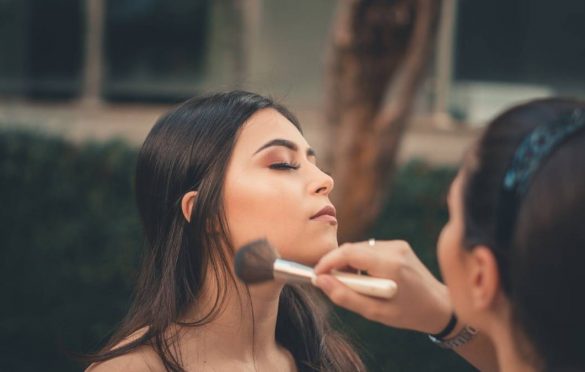  8 Best tips to Apply Concealer Professionally for Beginners
