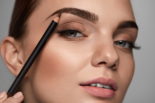  How to Shape Eyebrows for the First Time perfect