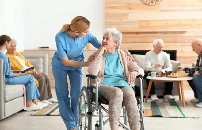 Nursing Take Care At Residents 