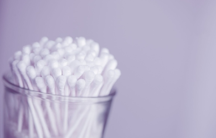 Stop Cleaning Your Ears With Cotton Swabs